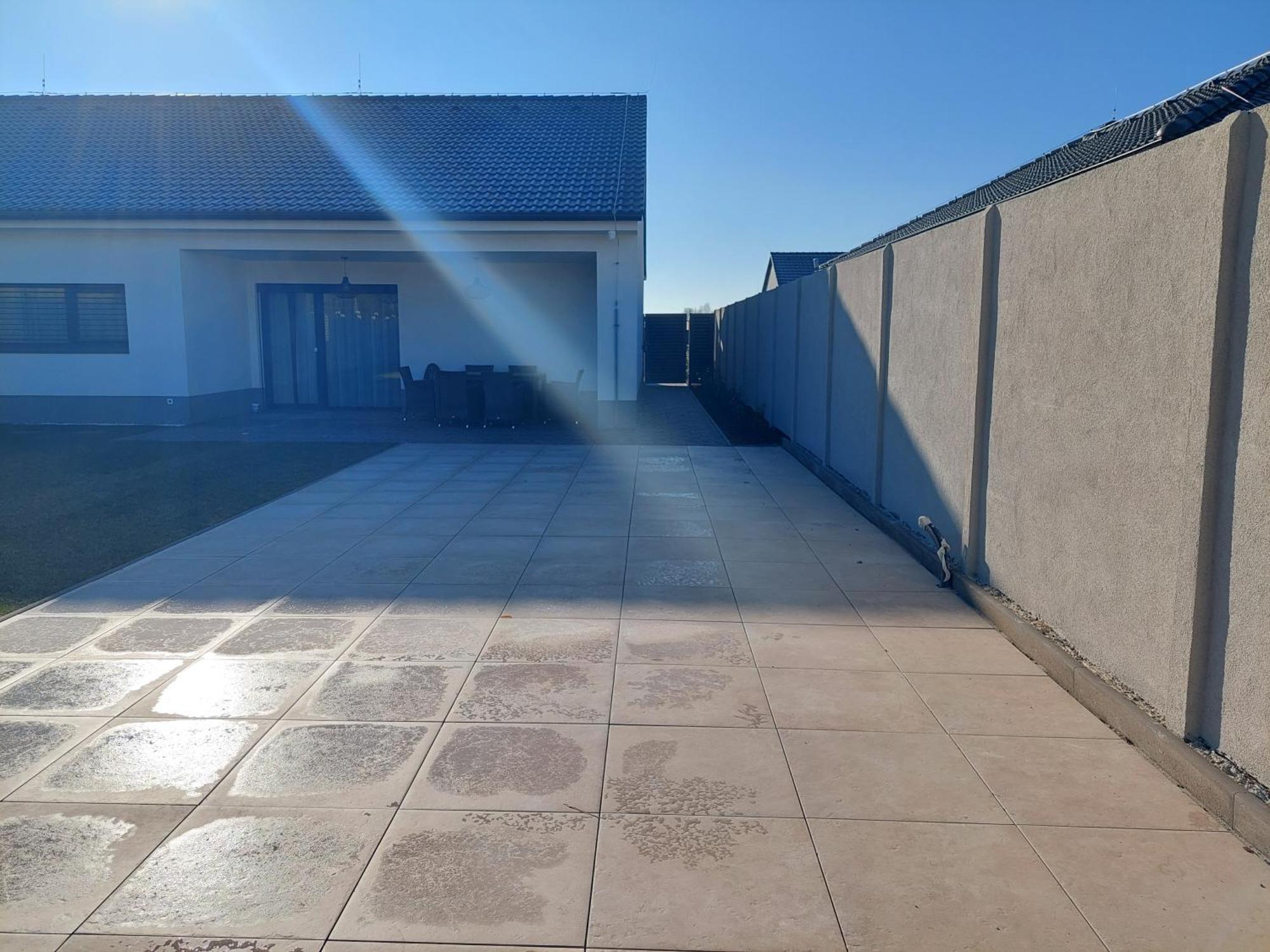 Villa Holiday Hevlín Dış mekan fotoğraf